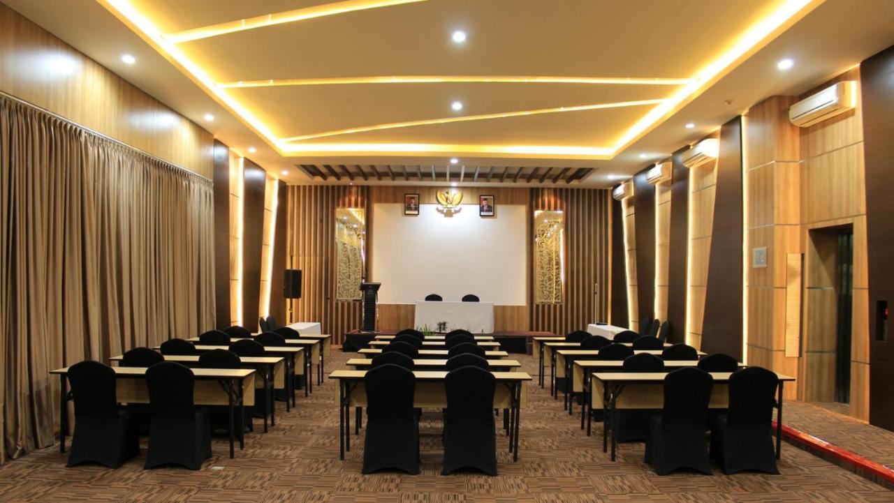 KHAS Semarang Hotel Bagian luar foto